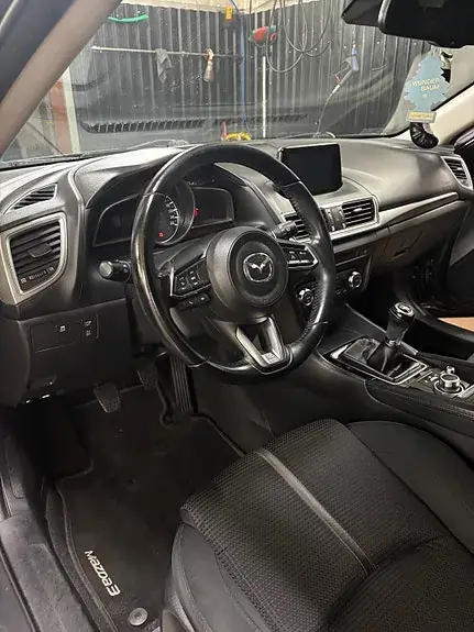 Mazda 3 2018 photo 5