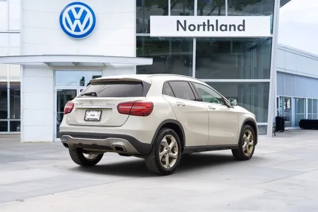 Mercedes-Benz Gla 2018 photo 4