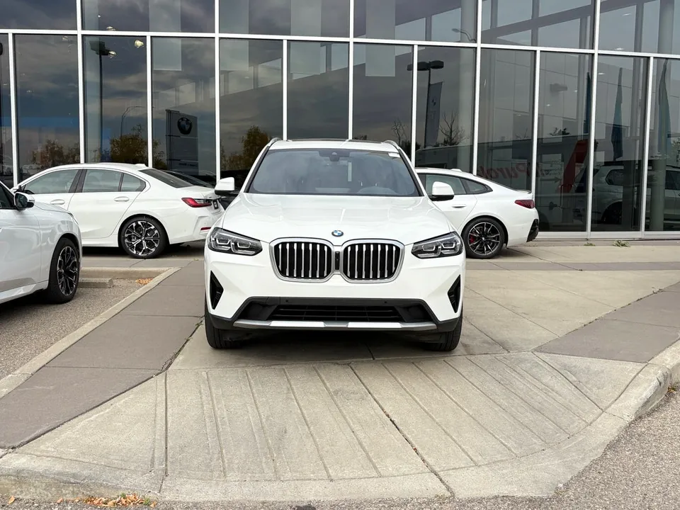 BMW X3 2024 photo 2