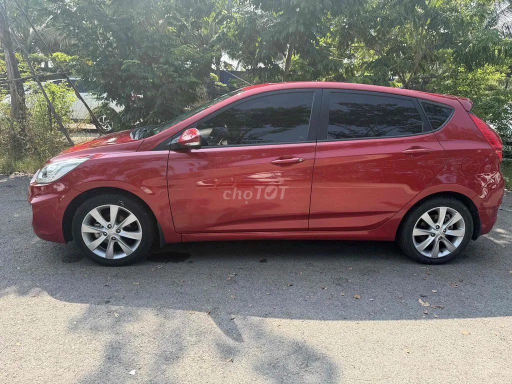 Hyundai Accent 2015 photo 4