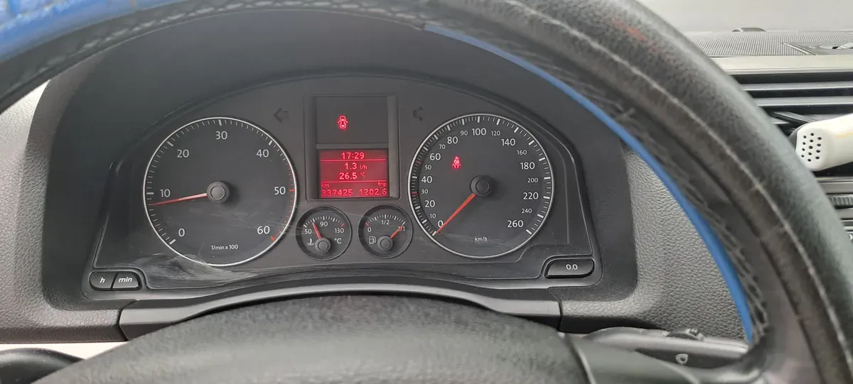 Volkswagen Golf 2007 photo 2