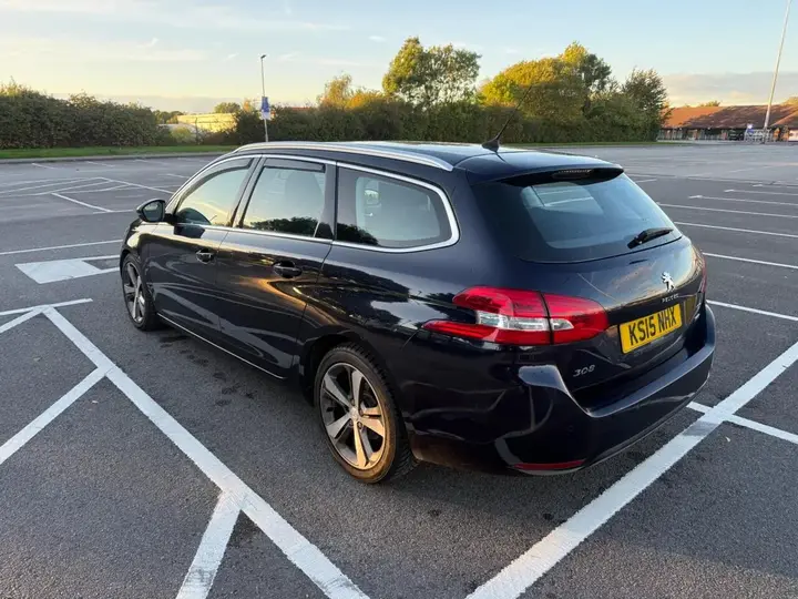 Peugeot 308 2015 photo 5
