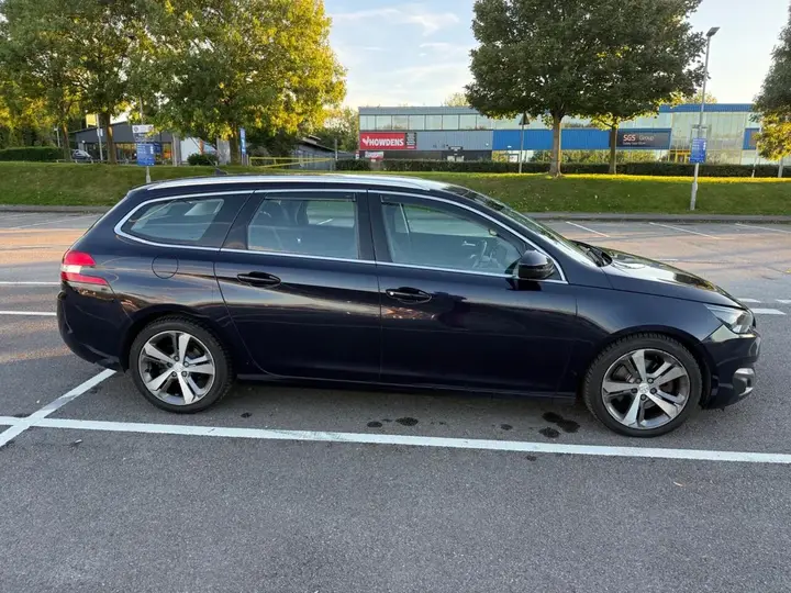Peugeot 308 2015 photo 3