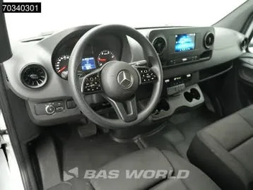 Mercedes-Benz Sprinter 2024 photo 3
