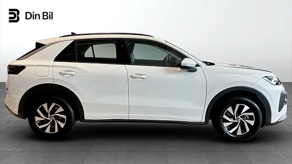 Volkswagen T-Roc 2026 photo 2