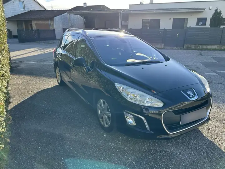 Peugeot 308 Sw 2013 photo 2