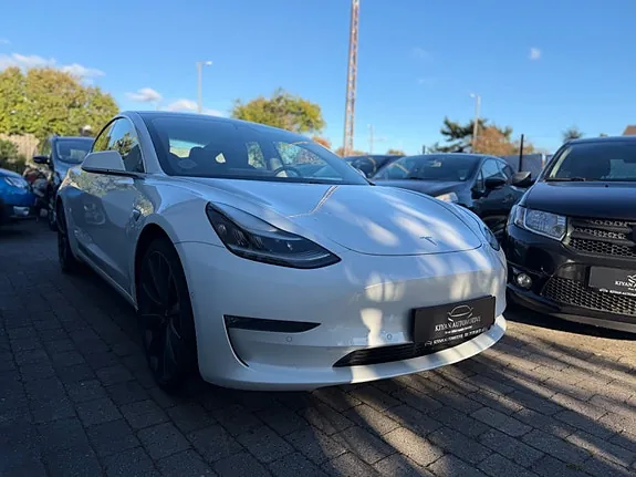 Tesla Model 3 2020 photo 3