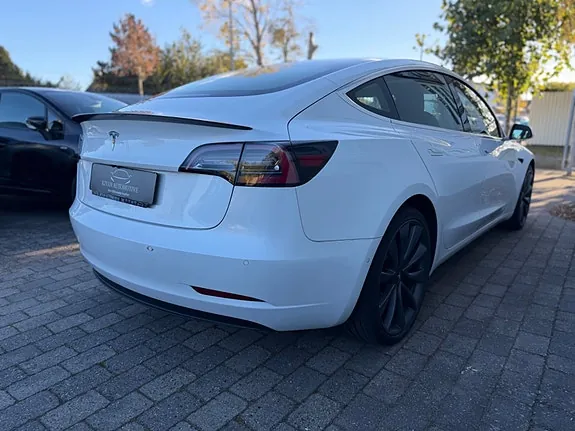 Tesla Model 3 2020 photo 5
