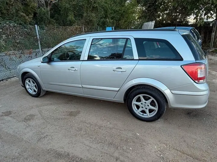 Opel Astra H