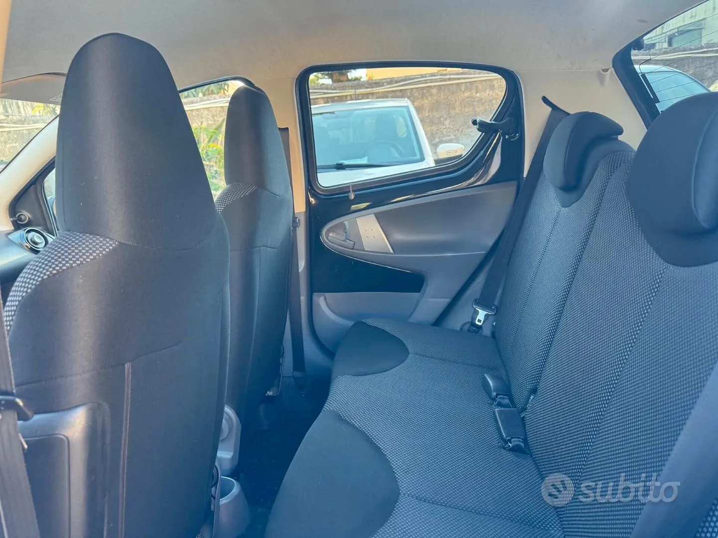 Toyota Aygo 2013 photo 2