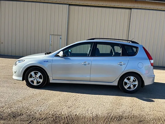 Hyundai I30 2011 photo 2