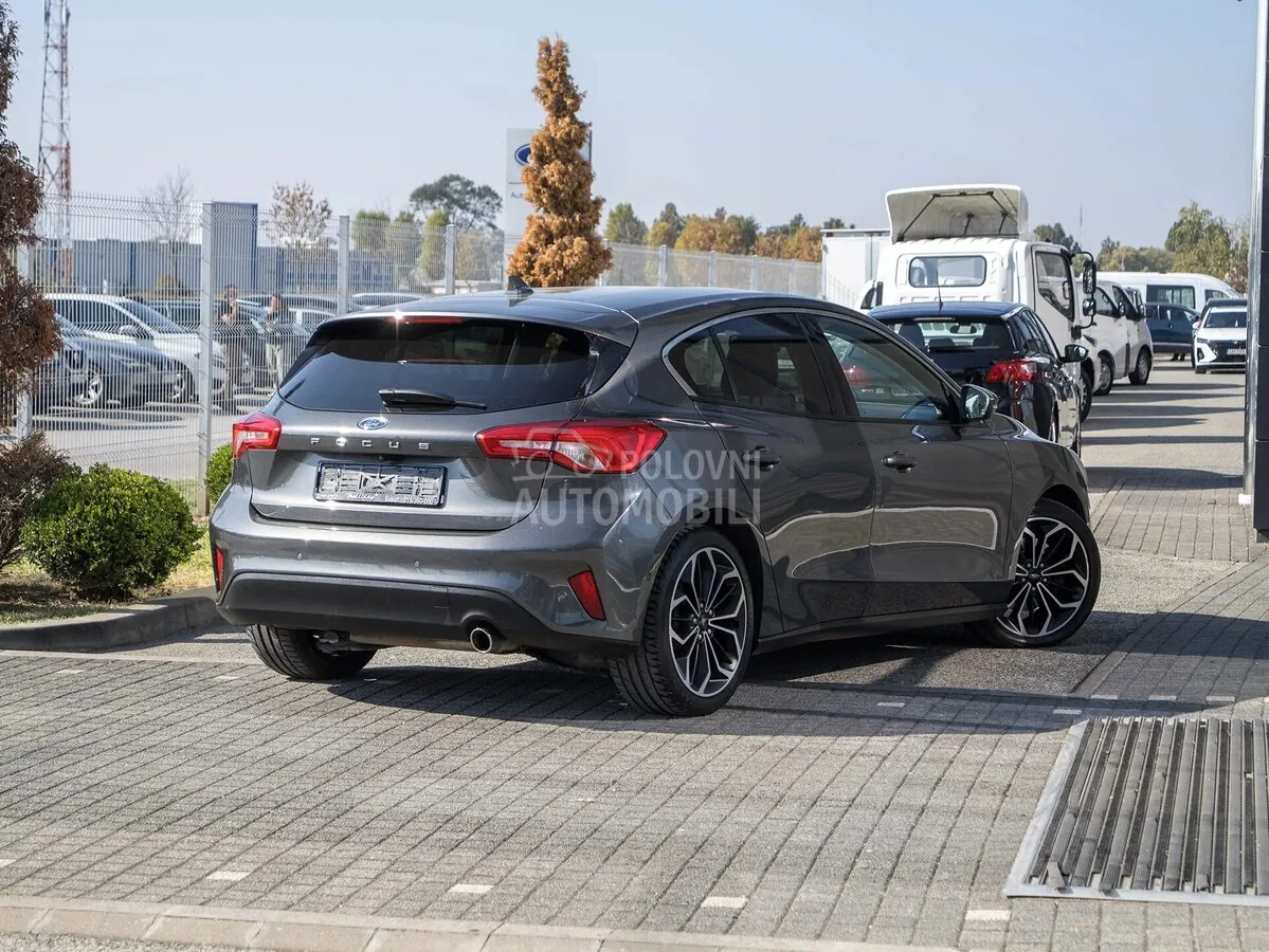 Ford Focus 2019 photo 3