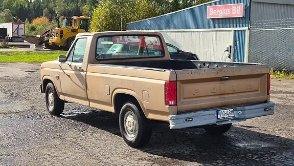 Ford F-150 1986 photo 5