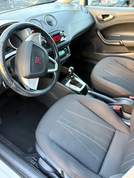 Seat Ibiza 2012 photo 5