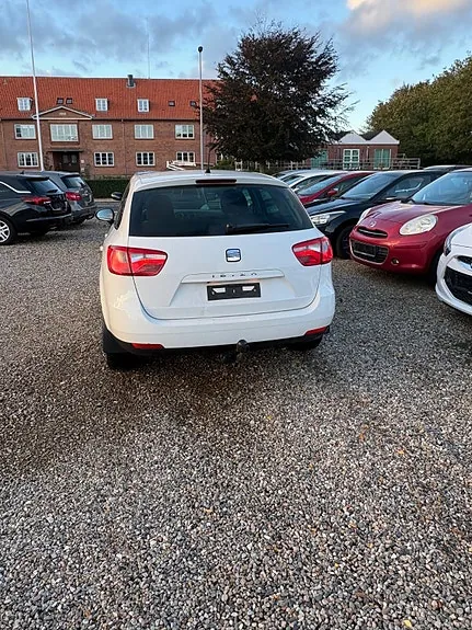 Seat Ibiza 2012 photo 4