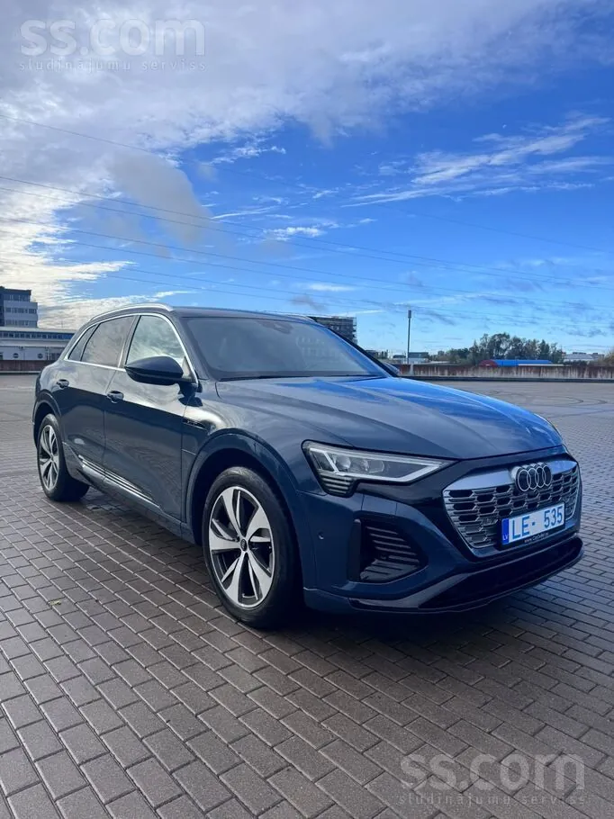 Audi Q8