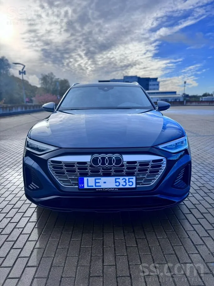 Audi Q8 2024 photo 2