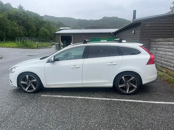 Volvo V60 2012 photo 4