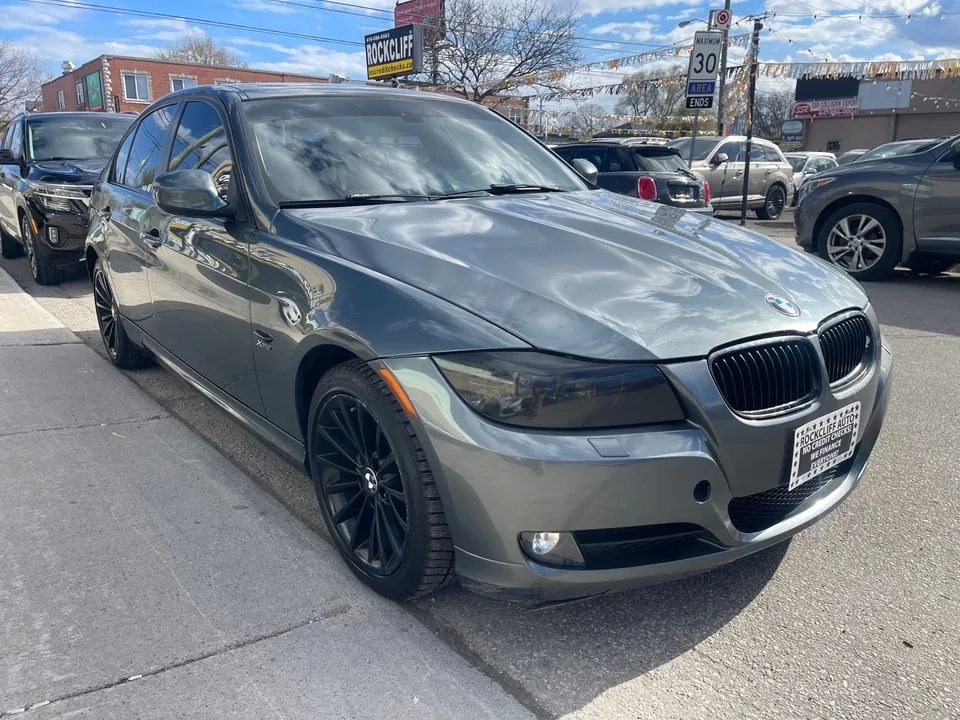 BMW 328I 2011 photo 3