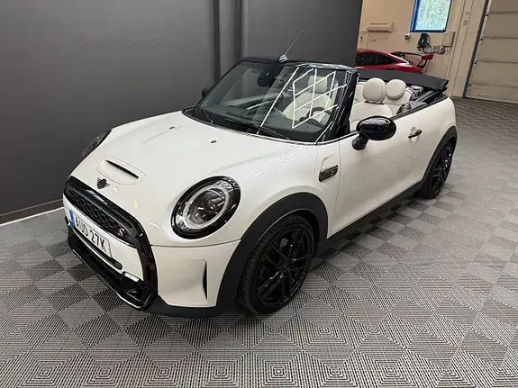 Mini Cooper S 2024 photo 3