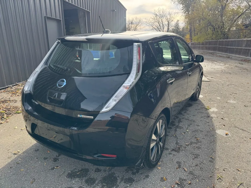 Nissan Leaf 2016 photo 4