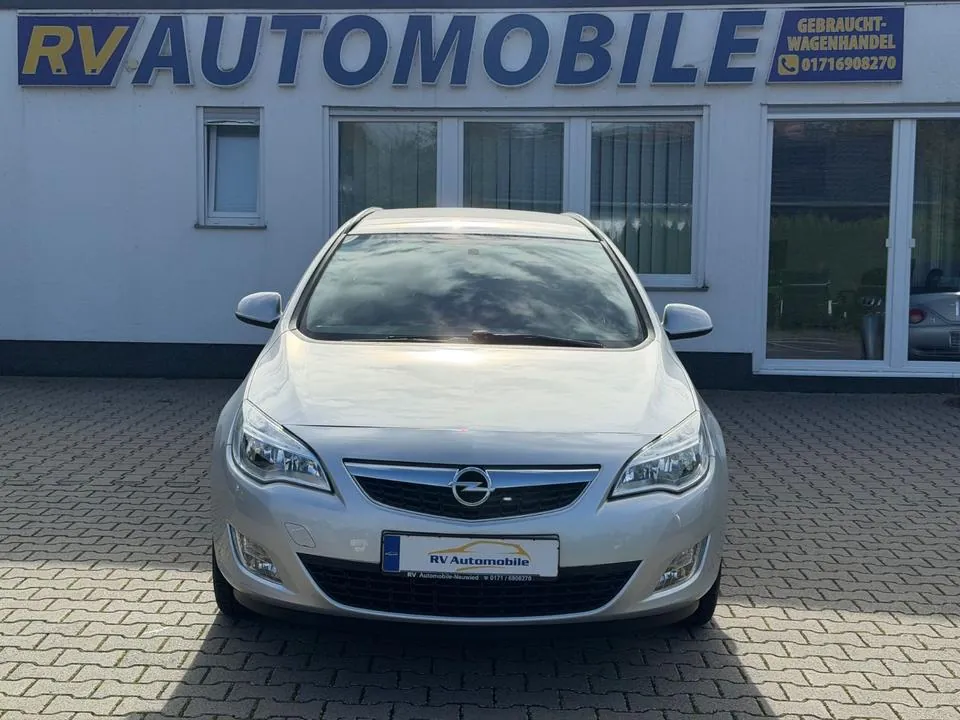 Opel Astra J