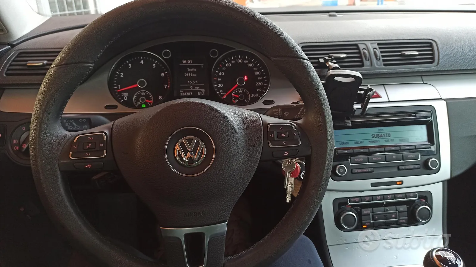 Volkswagen Passat 2010 photo 4