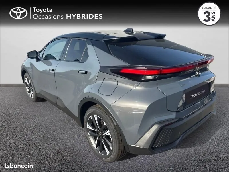 Toyota C-Hr 2026 photo 2