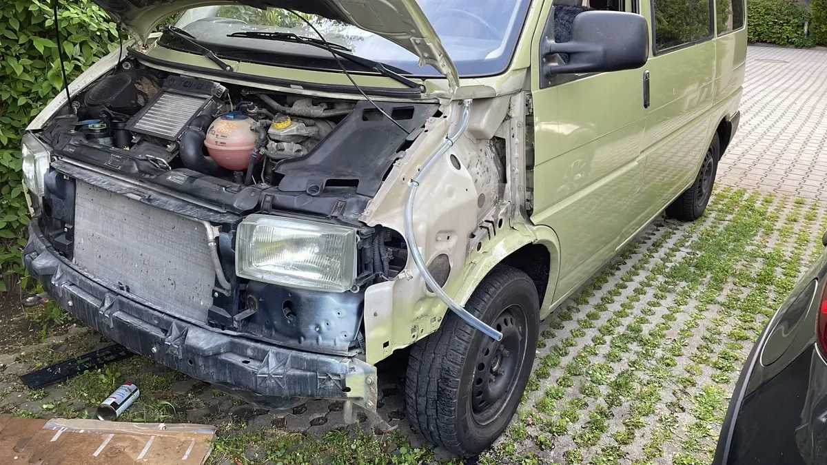 Volkswagen T4 2001 photo 3