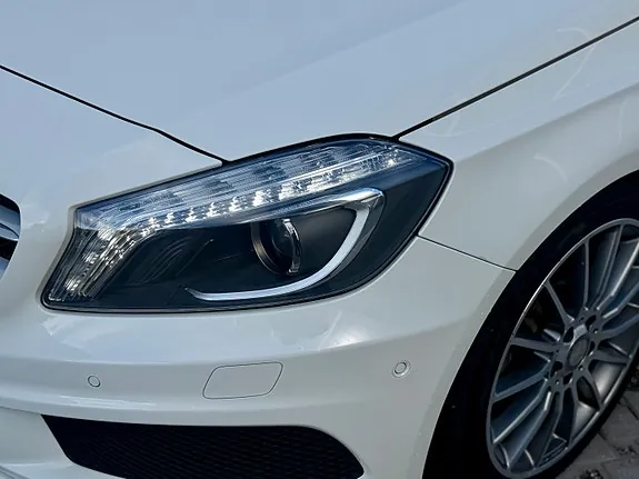 Mercedes-Benz A180 2014 photo 5