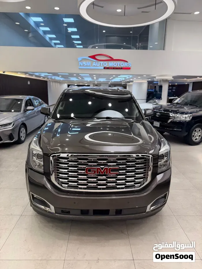 GMC Yukon 2019 photo 2
