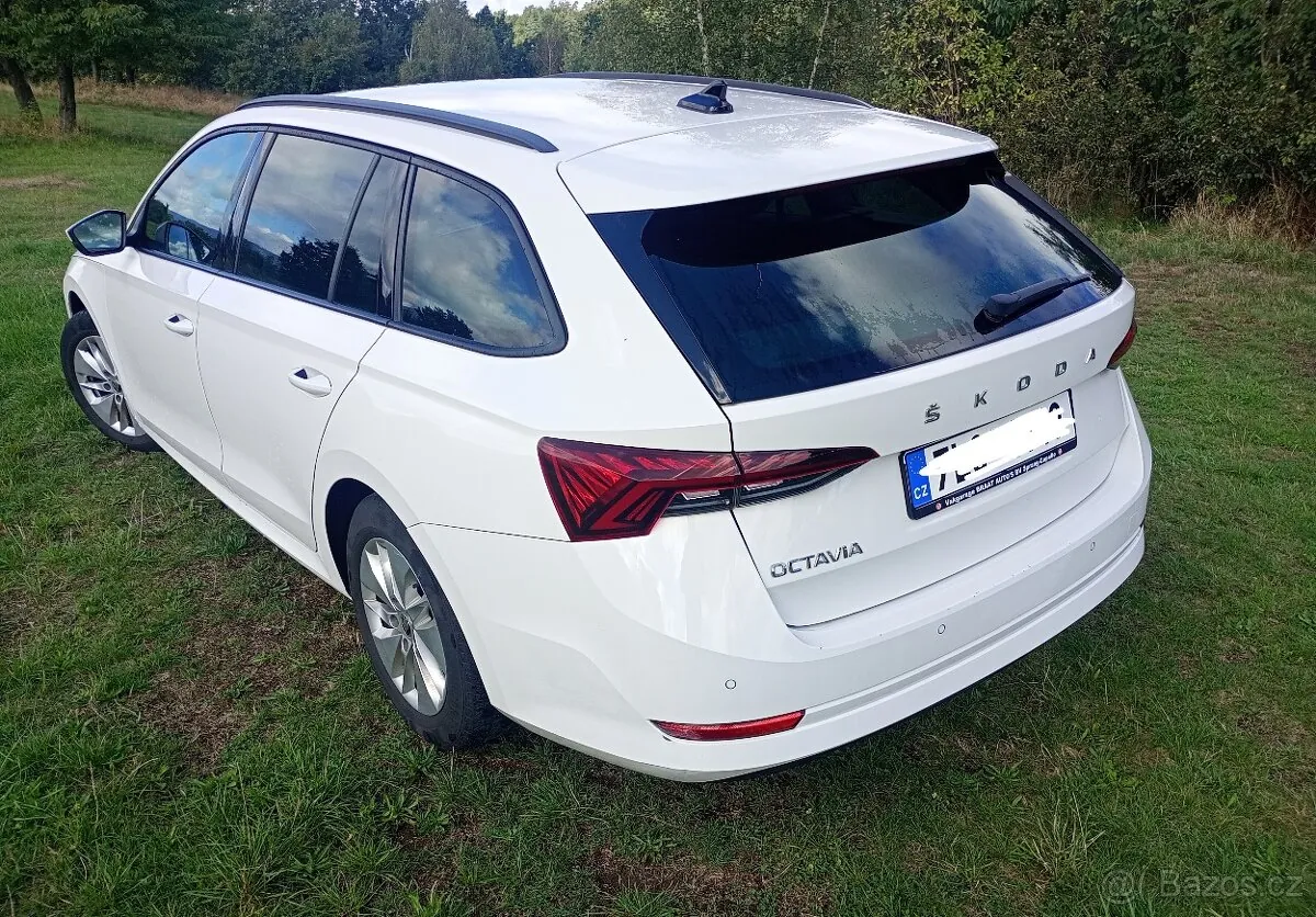 Skoda Octavia 2021 photo 3