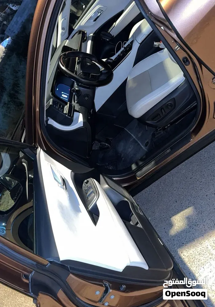 Toyota Crown 2023 photo 4