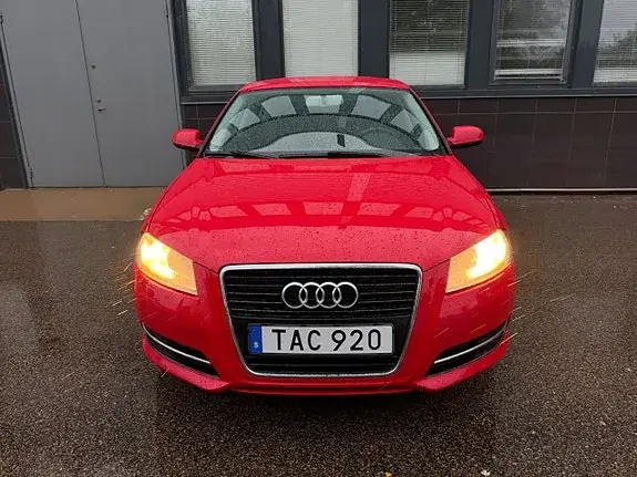 Audi A3 2012 photo 2