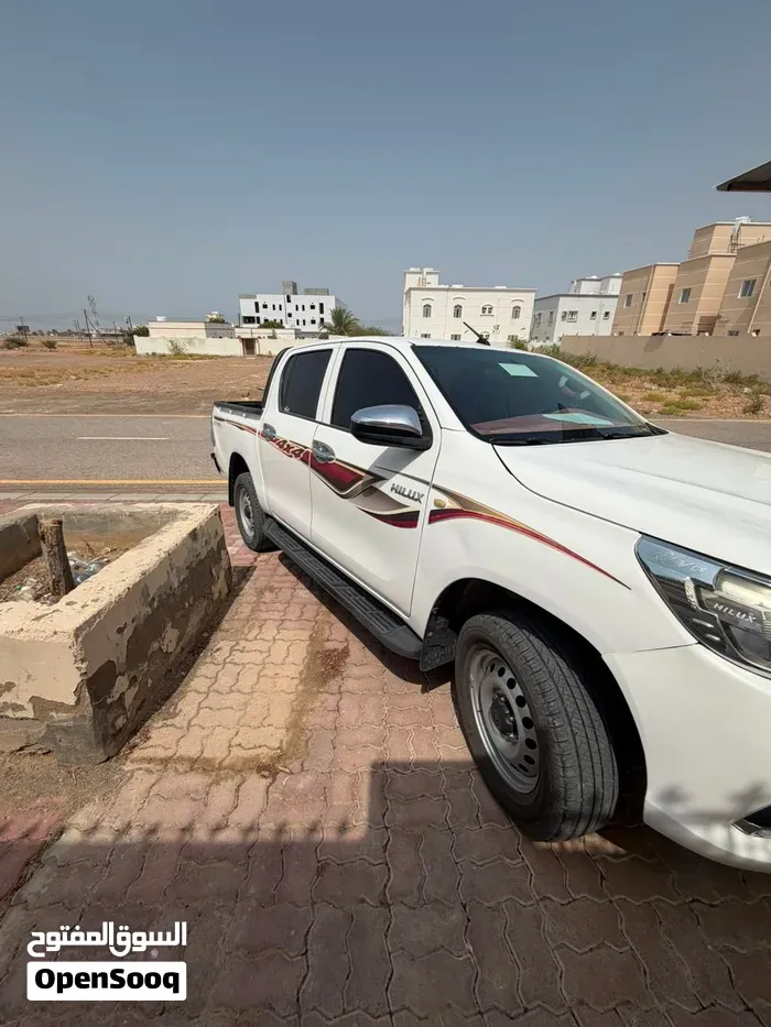 Toyota Hilux 2018 photo 2