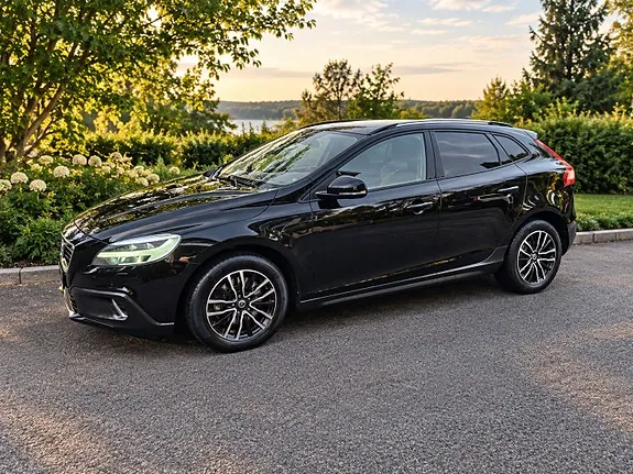 Volvo V40 Cross Country 2018 photo 2