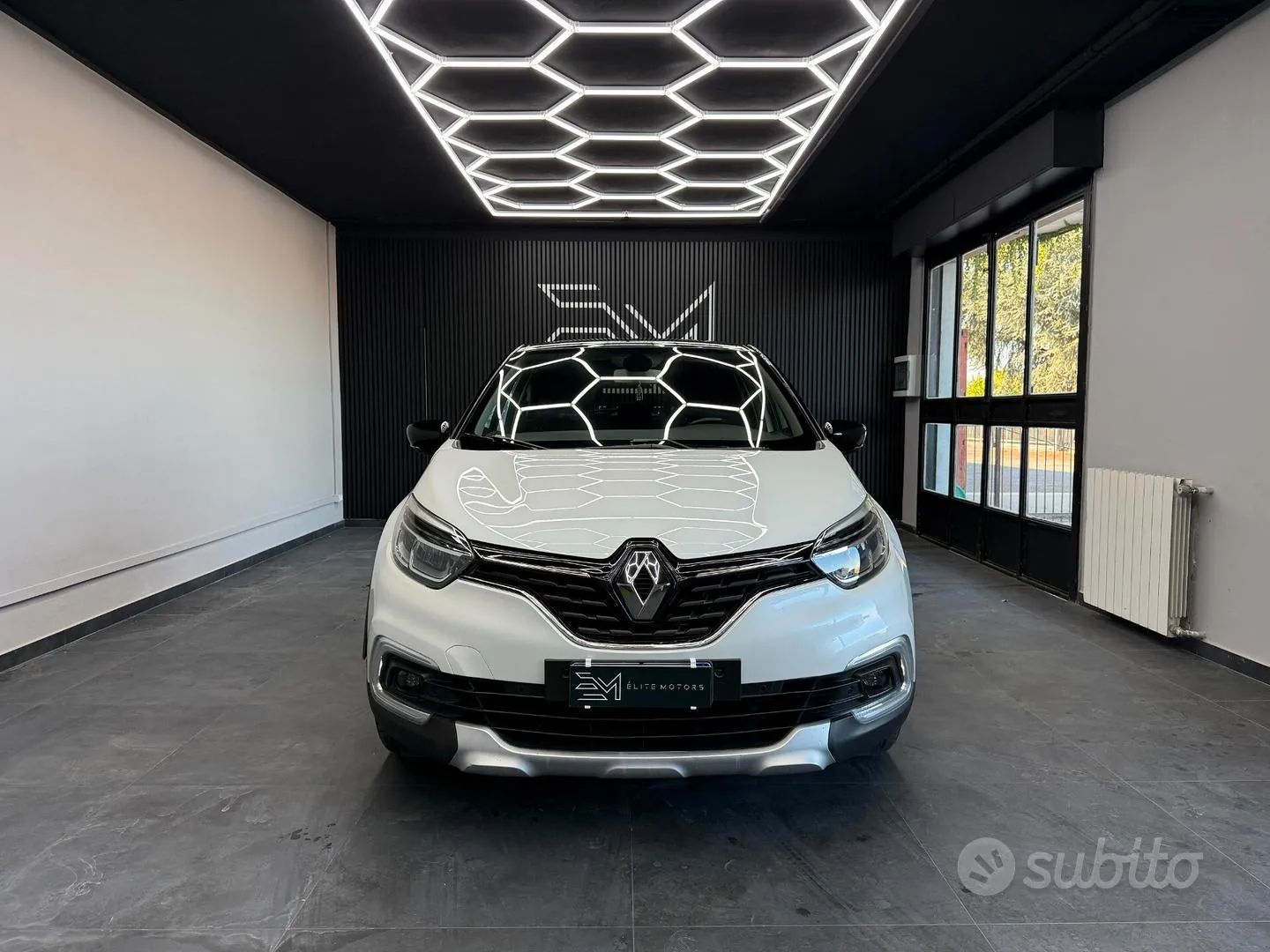 Renault Captur 2018 photo 2