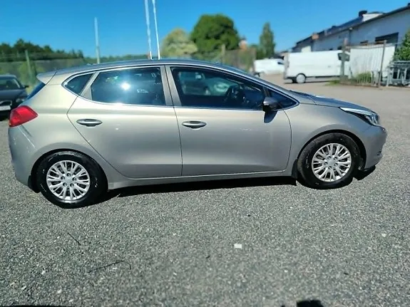 Kia Ceed 2014 photo 5