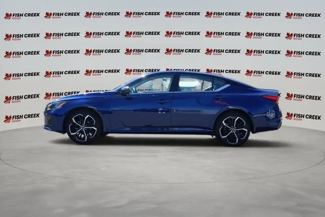 Nissan Altima 2024 photo 2