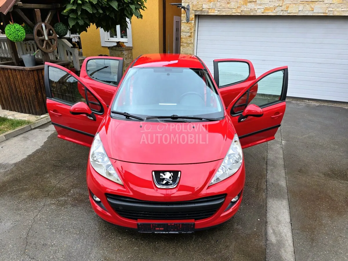 Peugeot 207 2010 photo 4