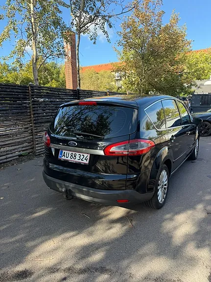 Ford S-Max 2011 photo 3