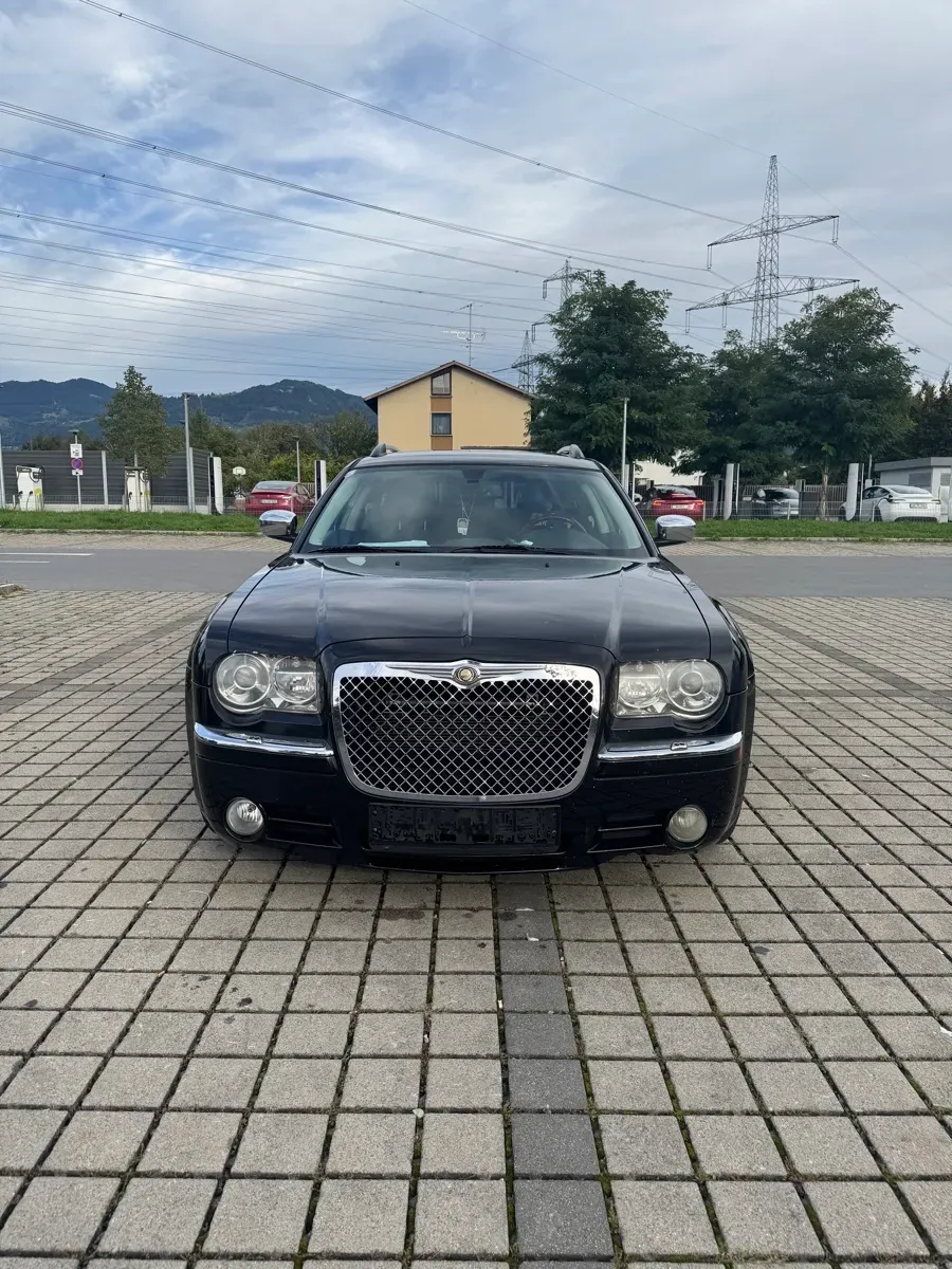 Chrysler 300C 2007 photo 2