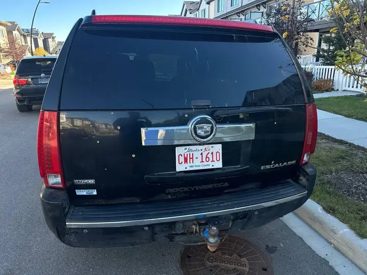 Cadillac Escalade 2009 photo 2