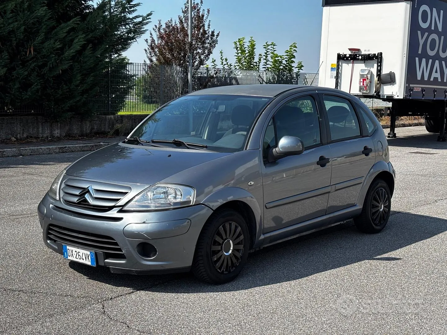 Citroen C3 2010 photo 2