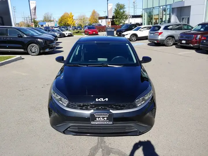 Kia Forte 2023 photo 3