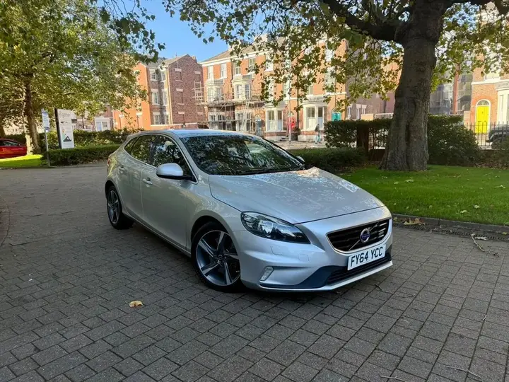 Volvo V40 2014 photo 2