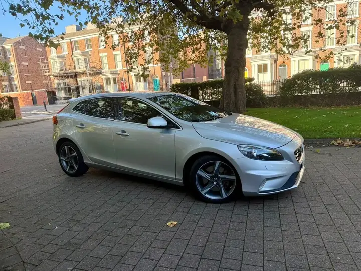 Volvo V40 2014 photo 4