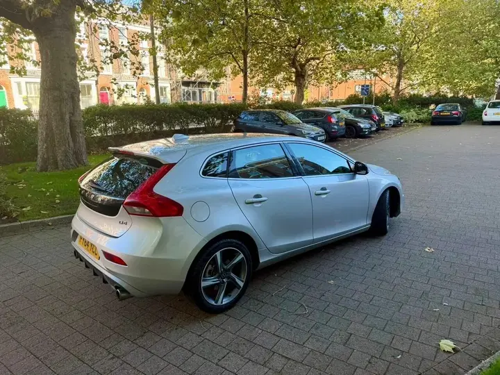 Volvo V40 2014 photo 5