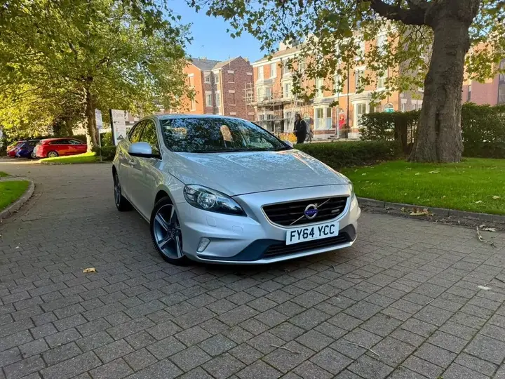 Volvo V40