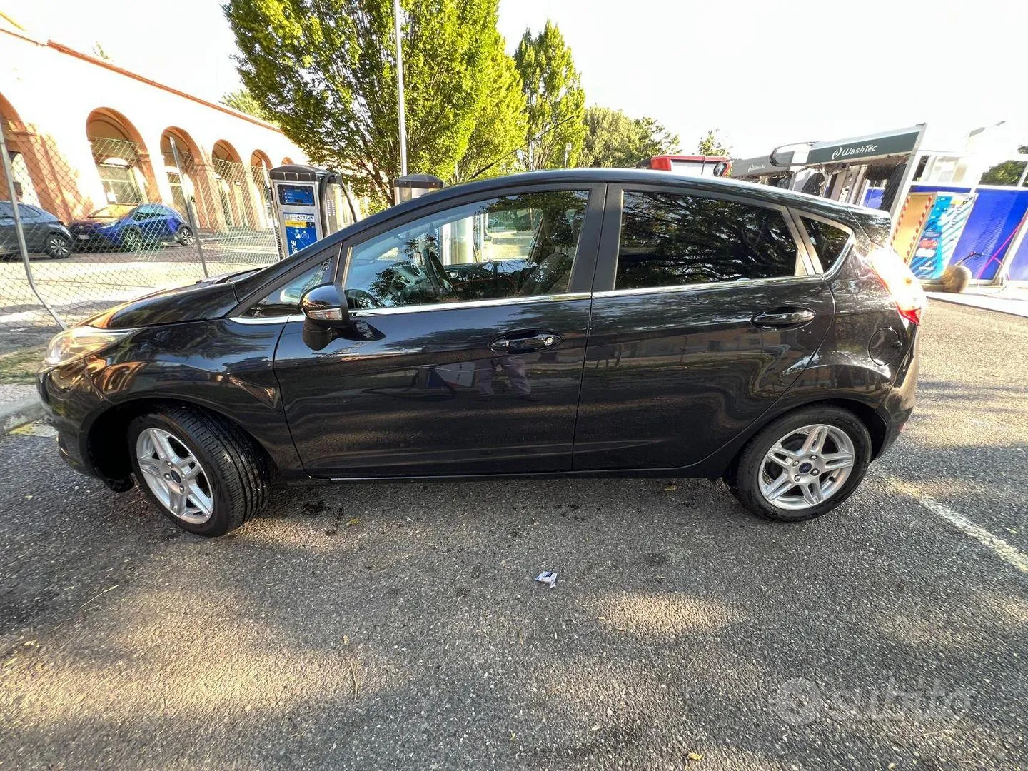 Ford Fiesta 2013 photo 2